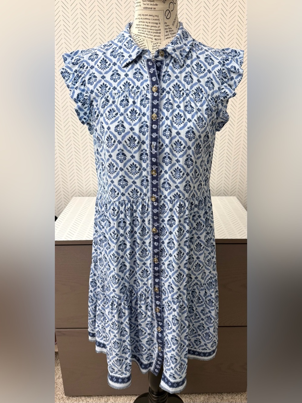 Lucky Brand Rayon Floral Medallion Button-up Ruffled Cap Sleeve Serged Hem Small